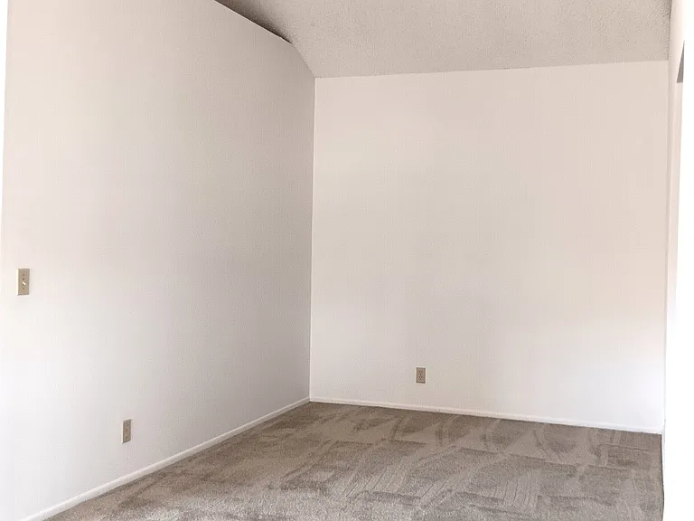10965 Fruitland Drive — Photo 6