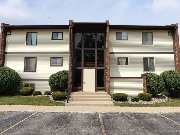 865 Summit Park Ct N #1