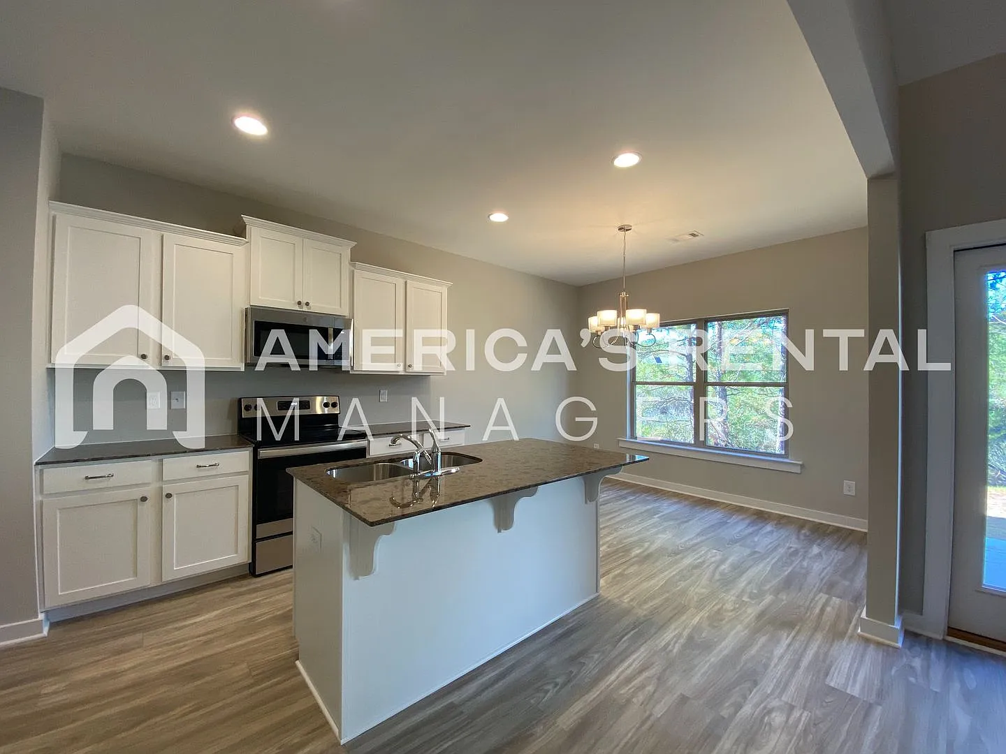 Home for Rent in Brookwood, AL! Available to View Now! — Photo 4