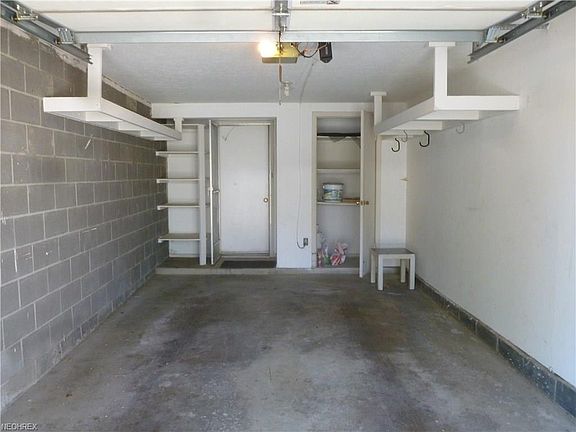 3rd image of 3115 Bay Landing Dr #9
