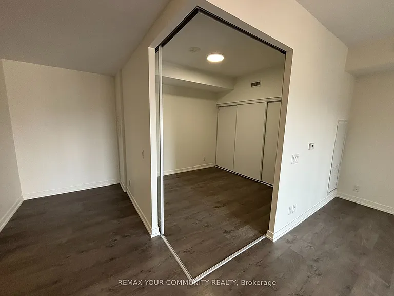 270 Dufferin St #601 — Photo 7