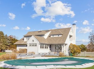 582 Hayground Rd, Water Mill, NY 11976