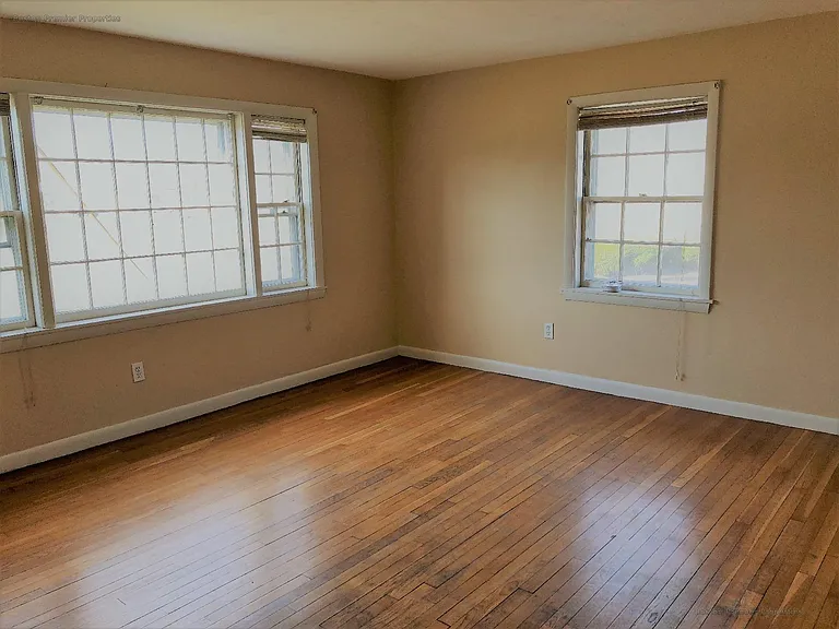 12 Abington Ave #1 — Photo 4