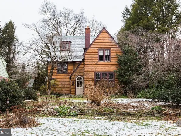 1287 Hillside Dr, Lancaster, PA 17603