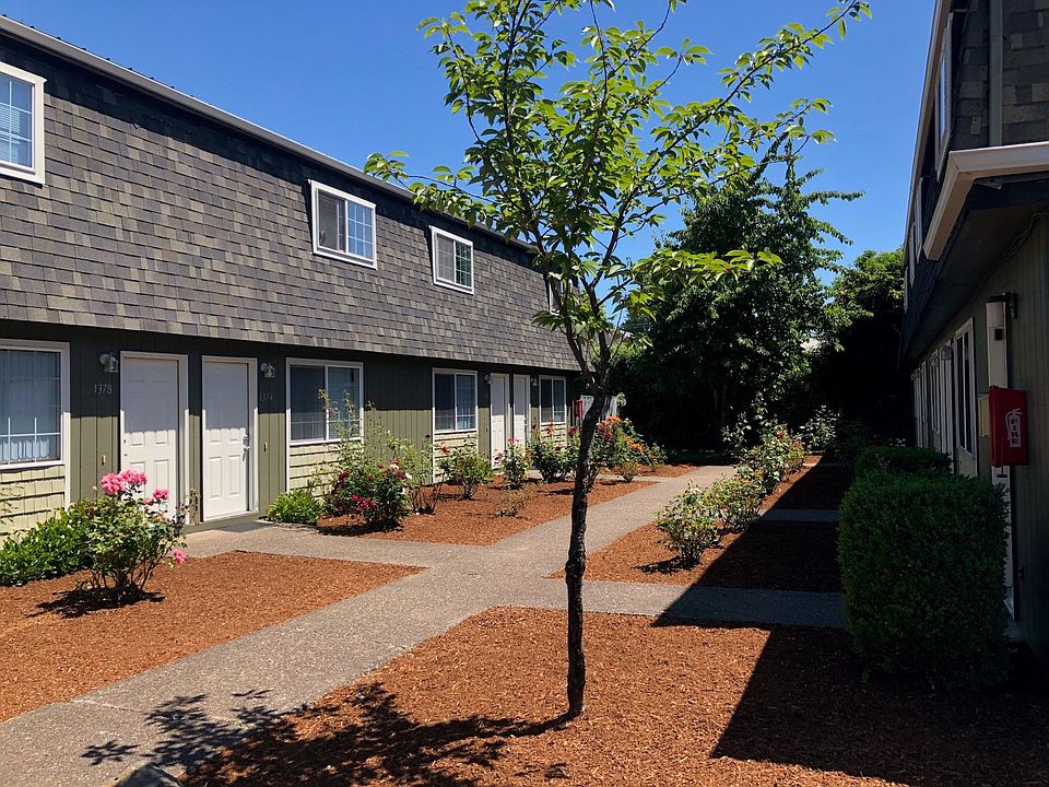 1st image of 1338-1398 39th Ave NE #1354