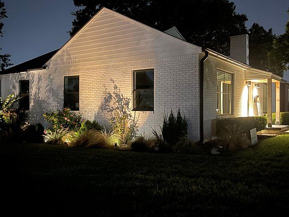2nd image of 2364 S Florence Ave