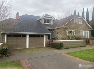 3823 47th Ave NE, Seattle, WA 98105