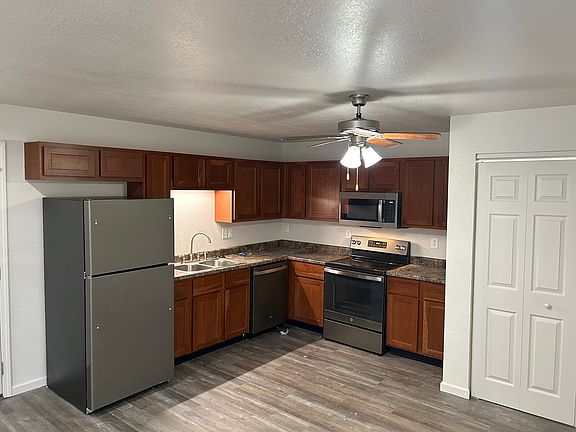 4th image of 6926 Crescent Dr