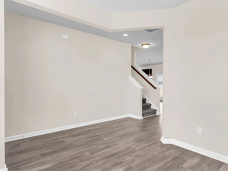 1104 Friartuck Trl — Photo 12