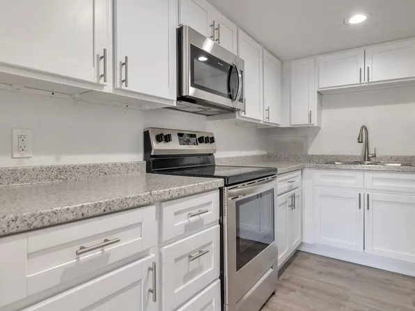 TWO story unique apartment!, 1815 W Tuckey Ln APT 8, Phoenix, AZ 85015