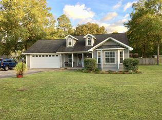3020 Pineland Dr, Waycross, GA 31503