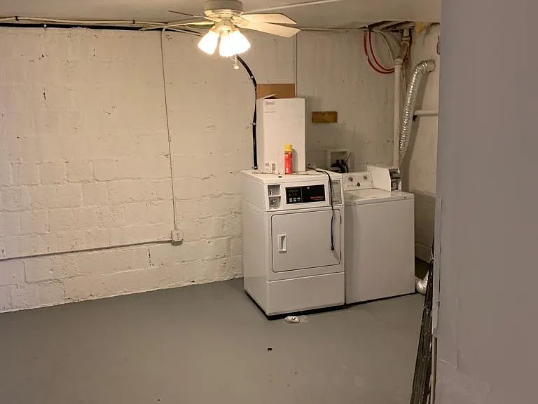 141 Galveston Pl SW — Photo 15