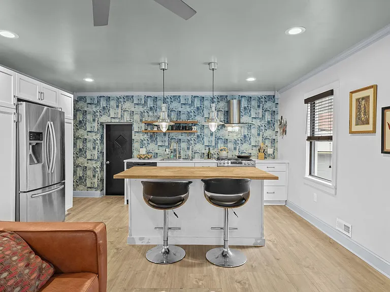 850 Nevin Ave — Photo 16