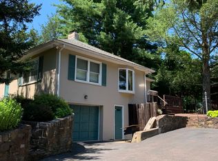 16 Red Hill Rd, Pipersville, PA 18947