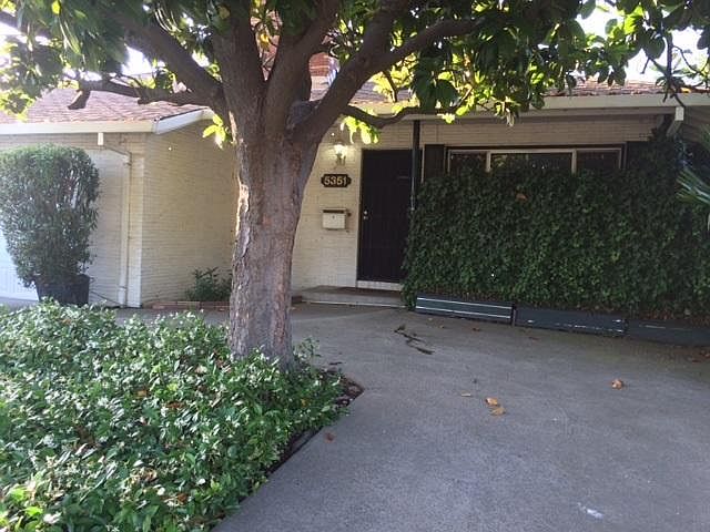 Front of House/Xtra Parking driveway