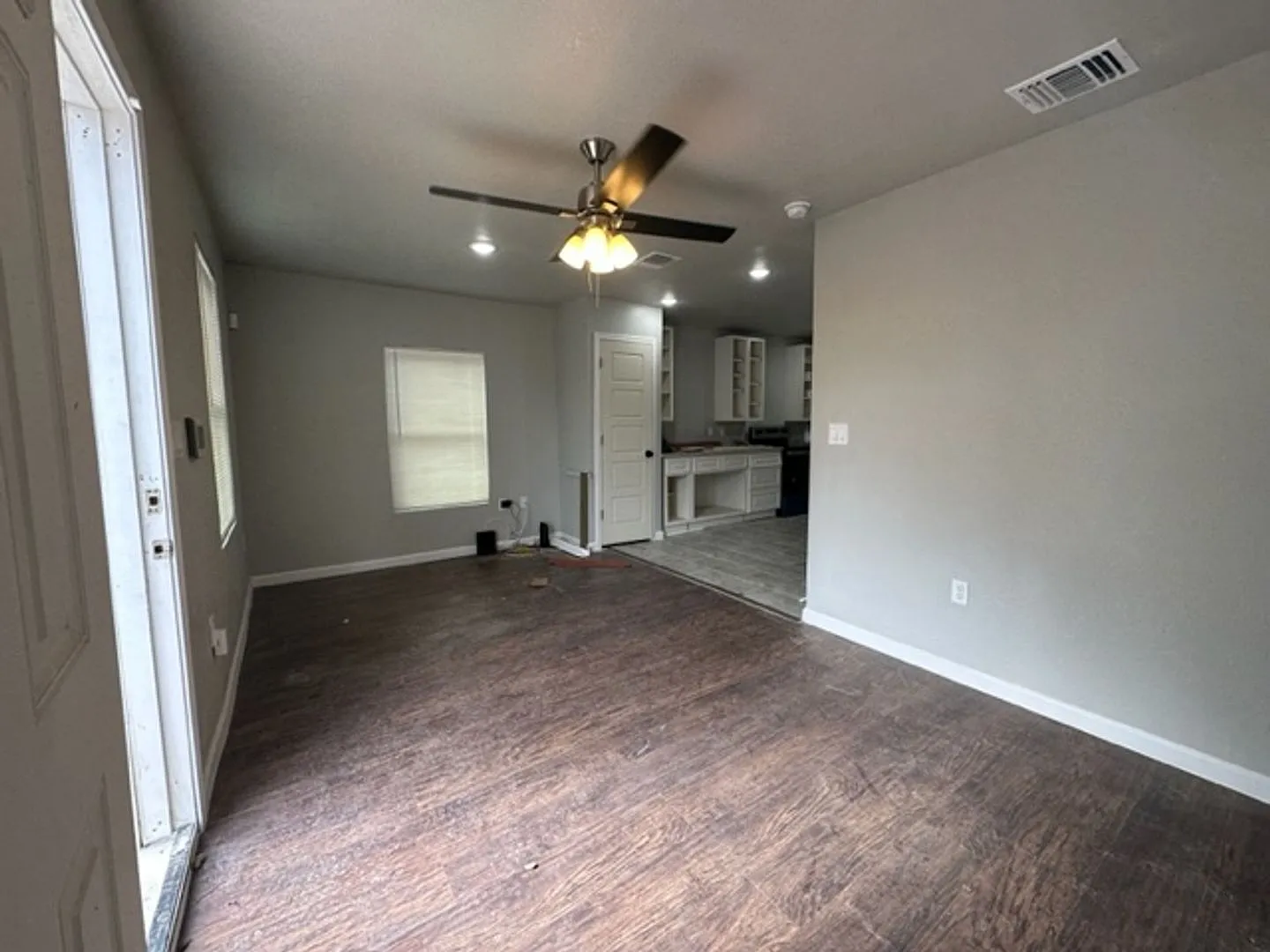 Coming soon..... Beautiful 3 bedroom 2 bath — Photo 2
