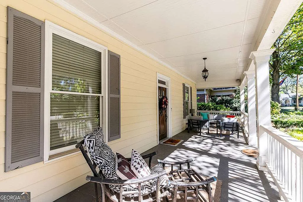4 bed, 3.0 bath, $6,500 — Photo 3