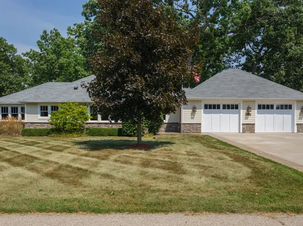 114 E Elm St, Silver Lake, WI 53170