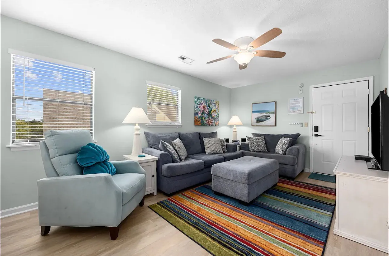2 bed, 1020 sqft, $1,700 — Photo 3