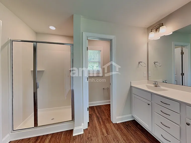 409 Forest Glen Dr — Photo 13