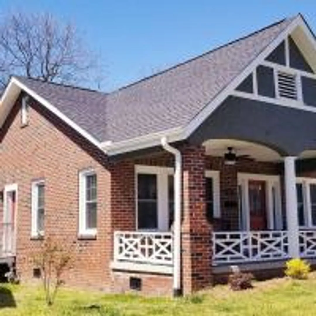 Furnished And Completely Renovated 3 Bed/2 Bath Craftsman Bungalow In Burlington's Historic District — Photo 1