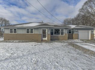 9046 Kleinman Rd, Highland, IN 46322