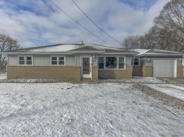 9046 Kleinman Rd, Highland, IN 46322