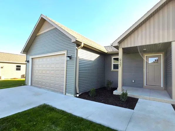 937 Pheasant Run, Lomira, WI 53048