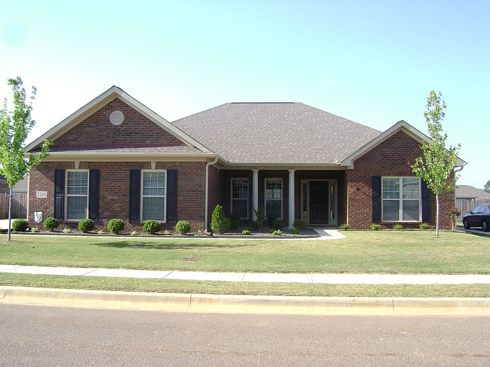1st image of 2210 Palisades Ct SW