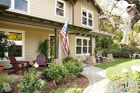 2nd image of 509 Park Rd #A