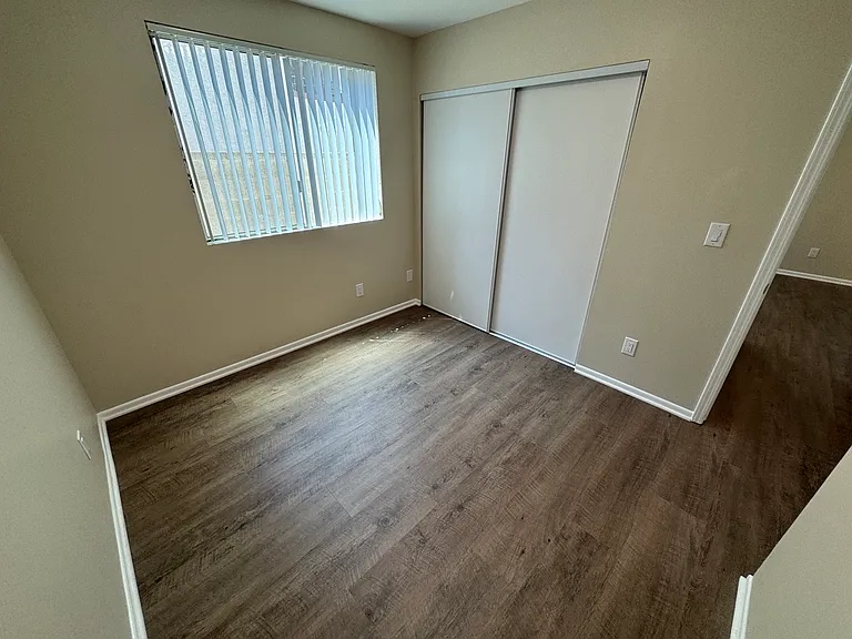6842 Morella Ave #3 — Photo 31