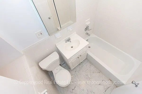 Rented by Copperwood Real Estate | media 27