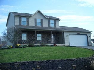 1280 Mallard Dr W, Chambersburg, PA 17202