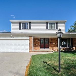 2965 Barton Dr, Sterling Heights, MI, 48310