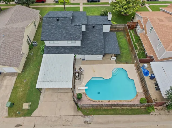 1813 Andover Dr, Garland, TX 75041