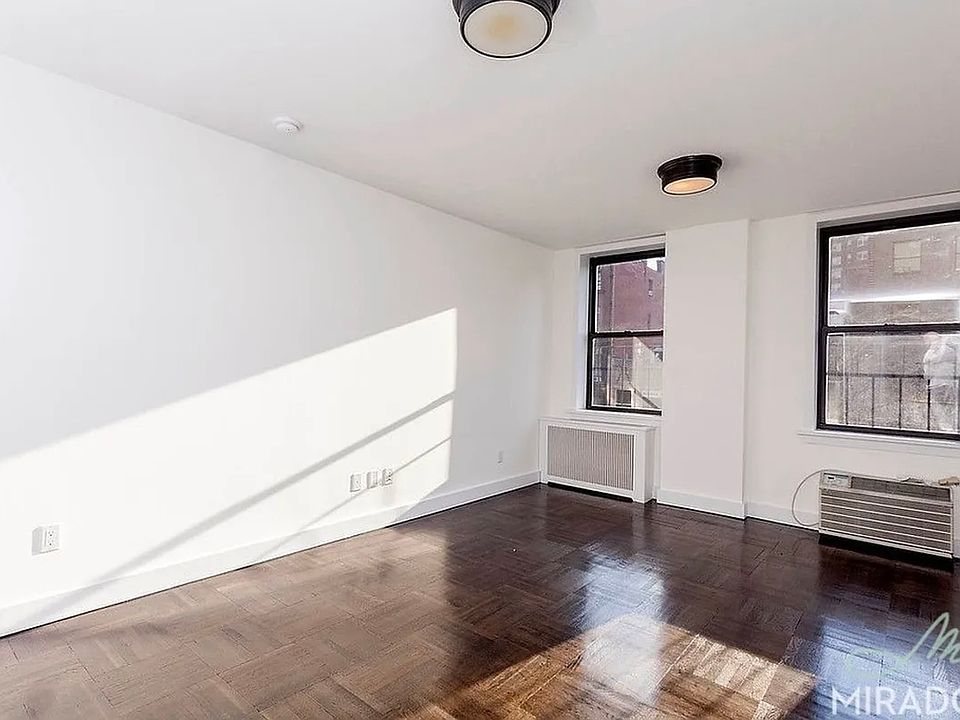 1st image of 255 W 14th St APT 3D