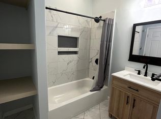 21 W 6th St, Greenville, SC 29611
