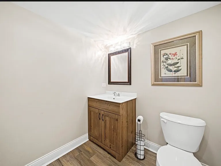 6350 S Lockwood Ave — Photo 12