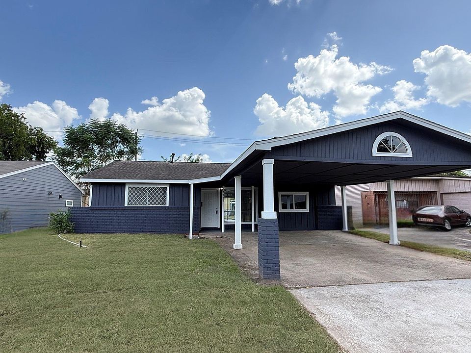1st image of 3313 Proswimmer St