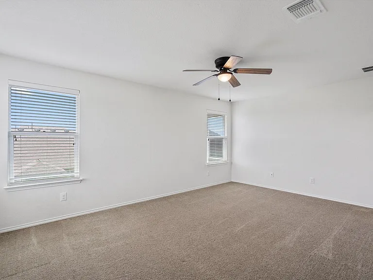 1208 Ravenside Cv — Photo 21