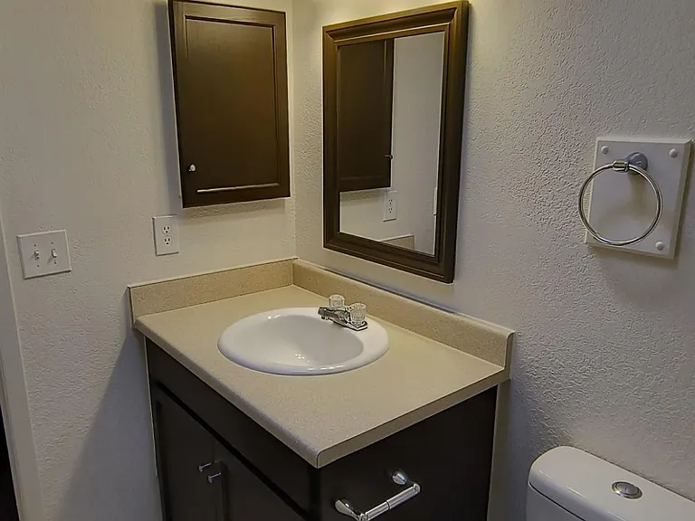 10406 Ashwood Dr — Photo 12