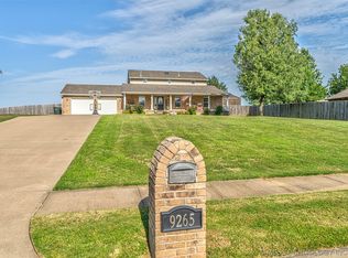 9265 Columbia St, Sapulpa, OK 74066