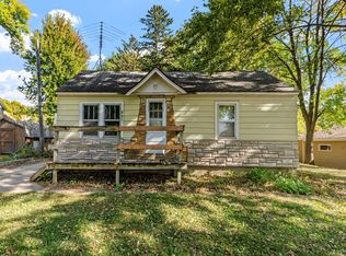 231 3rd St N, Winsted, MN 55395