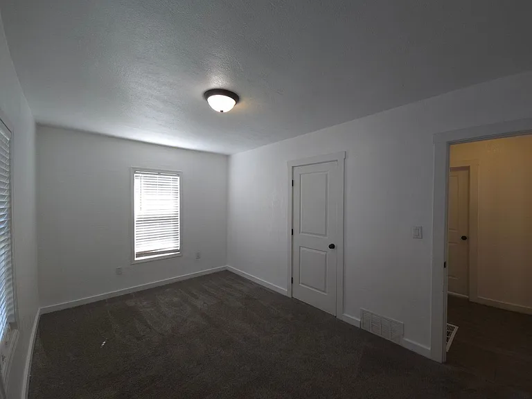 114 E Borah Ave — Photo 11