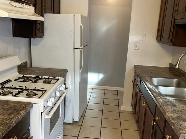 (undisclosed Address), Palatine, IL 60074