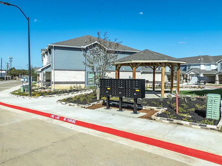 6215 Roby Dr — Photo 13