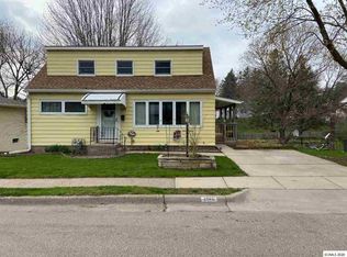 2565 Mineral St, Dubuque, IA 52001