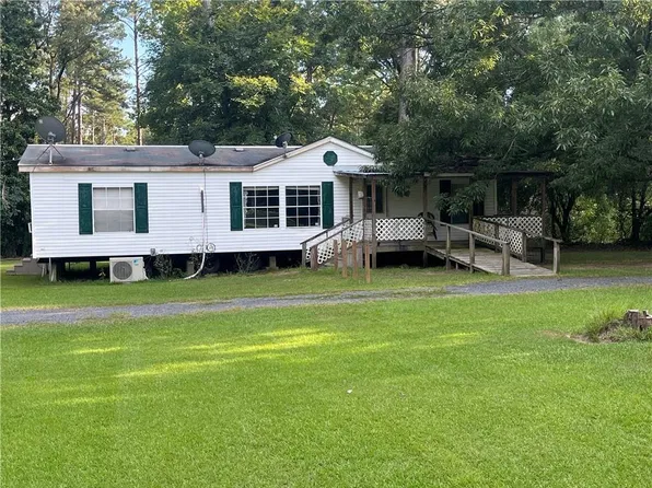 4495 State Highway 8, Bentley, LA 71407