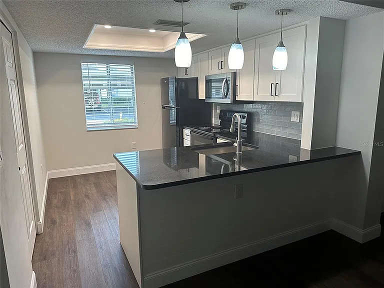 207 Palmetto Ct — Photo 10