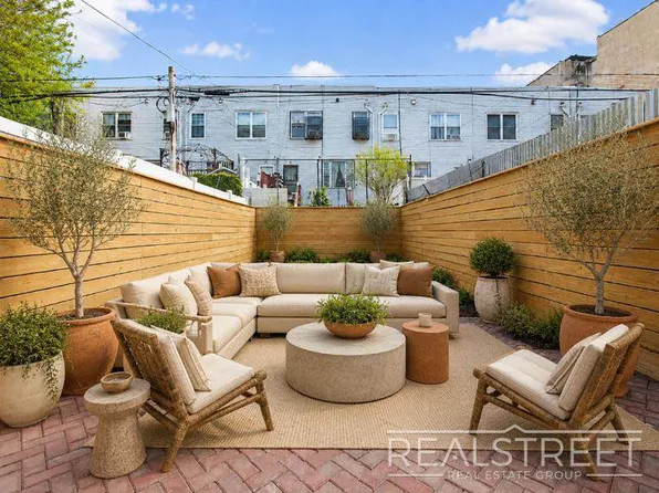 346a Chauncey Street image 1 of 11